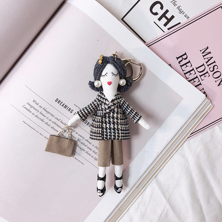 LUXE Diva Doll
