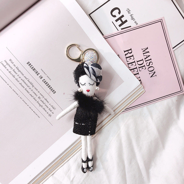 LUXE Diva Doll